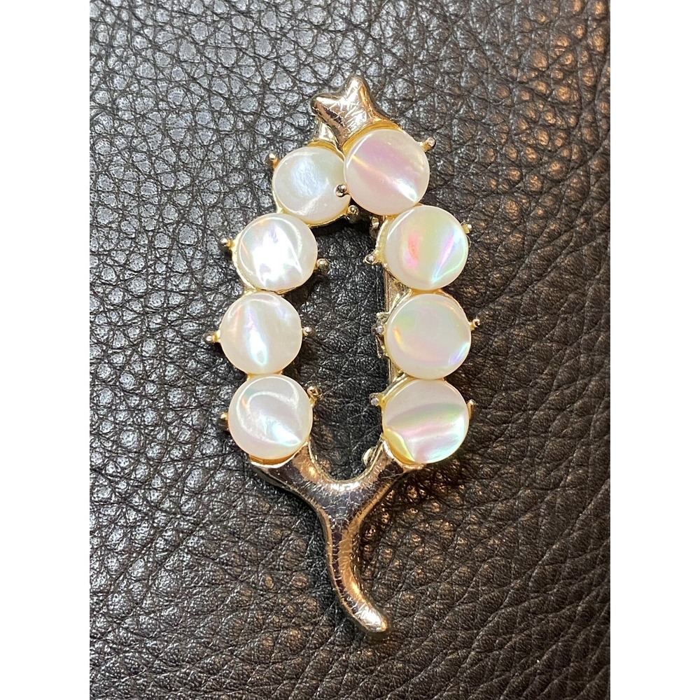 Vintage WHITE MOTHER OF PEARL BROOCH PIN Gold Tone Leaf BUBBLES CIRCLES DISCS